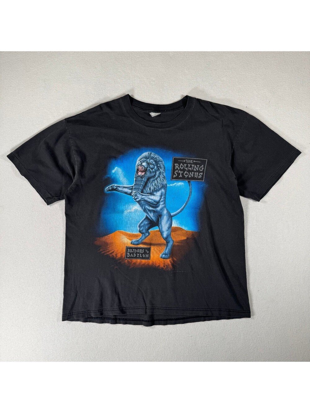Vintage The Rolling Stones Bridges to Babylon Tour 1997/1998 T-Shirt Faded